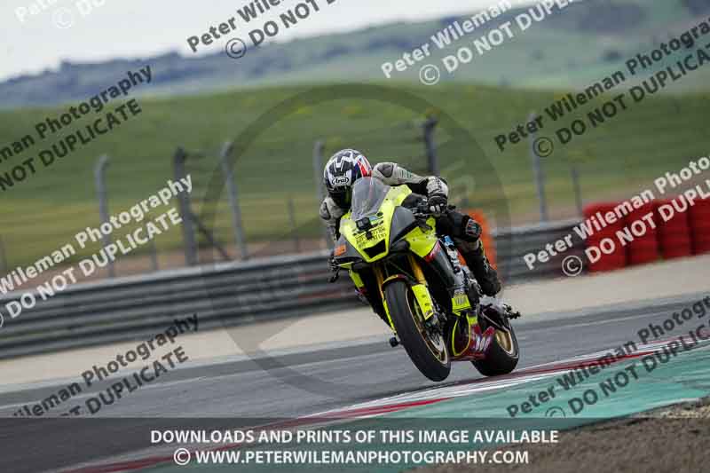 cadwell no limits trackday;cadwell park;cadwell park photographs;cadwell trackday photographs;enduro digital images;event digital images;eventdigitalimages;navarra;no limits trackdays;peter wileman photography;racing digital images;trackday digital images;trackday photos